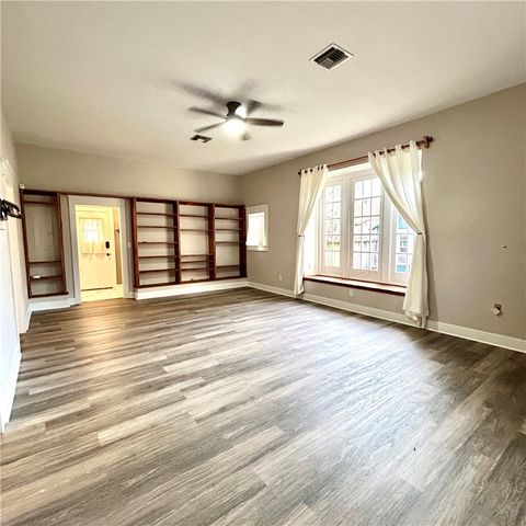 609 E Corpus Christi St, Beeville, TX 78102