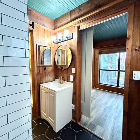 609 E Corpus Christi St, Beeville, TX 78102