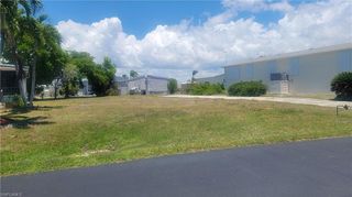 4700 Fiji LN, Bonita Springs, FL 34134
