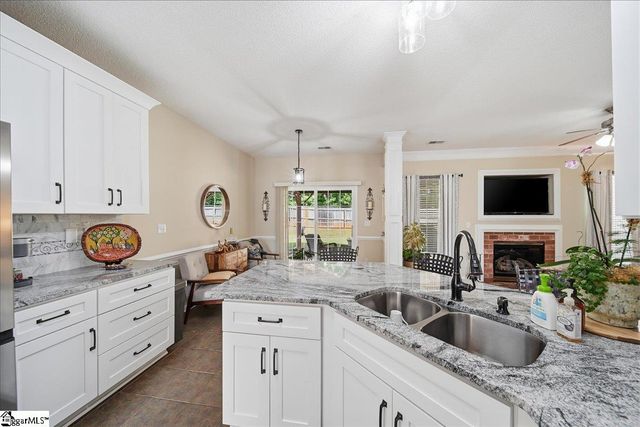 696 Timber Walk Drive, Simpsonville, SC 29681