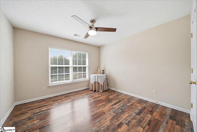 696 Timber Walk Drive, Simpsonville, SC 29681