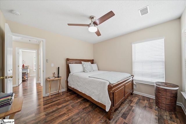696 Timber Walk Drive, Simpsonville, SC 29681