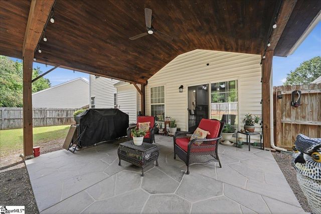 696 Timber Walk Drive, Simpsonville, SC 29681