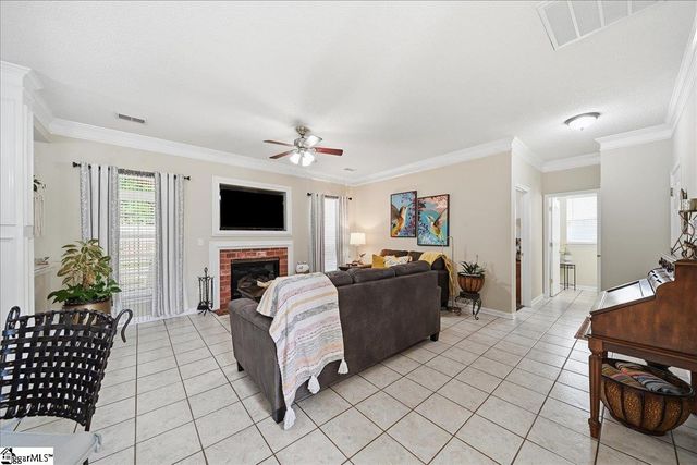 696 Timber Walk Drive, Simpsonville, SC 29681
