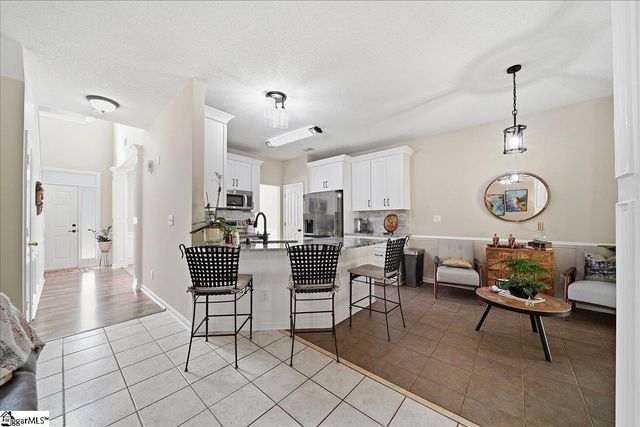 696 Timber Walk Drive, Simpsonville, SC 29681
