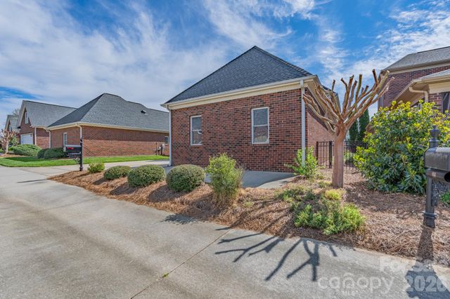 213 Wrenfield Mill, Rock Hill, SC 29732