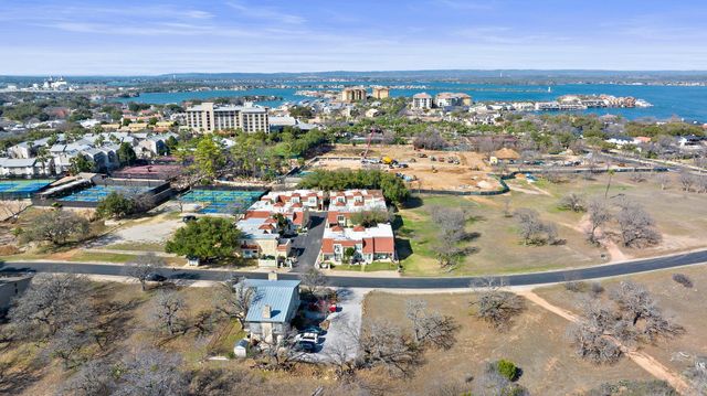 200 Free Rein 17, Horseshoe Bay, TX 78657