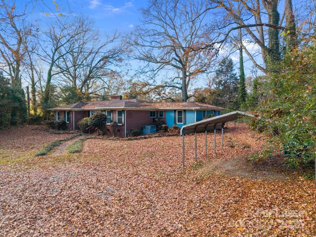 7010 Monroe Road, Charlotte, NC 28212