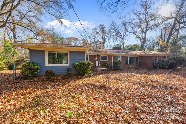 7010 Monroe Road, Charlotte, NC 28212