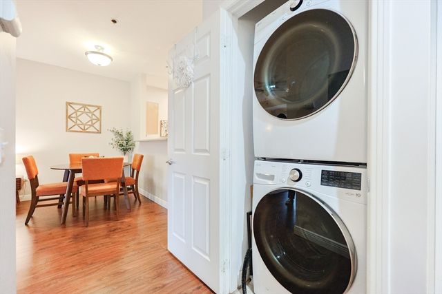 8 Walnut St 209, Peabody, MA 01960