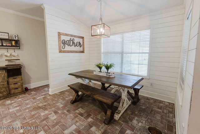 2000 Stonehendge Drive, Brandon, MS 39042