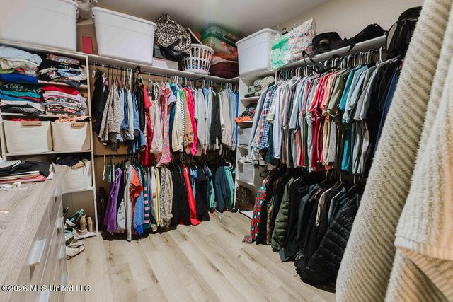 2000 Stonehendge Drive, Brandon, MS 39042