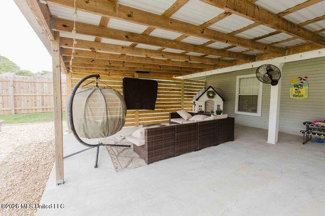 2000 Stonehendge Drive, Brandon, MS 39042