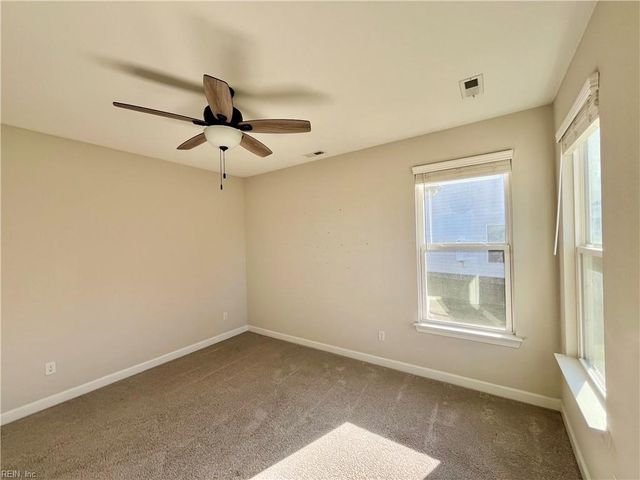 1019 Egret LN, Suffolk, VA 23434