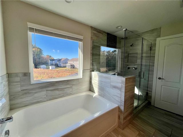 1019 Egret LN, Suffolk, VA 23434