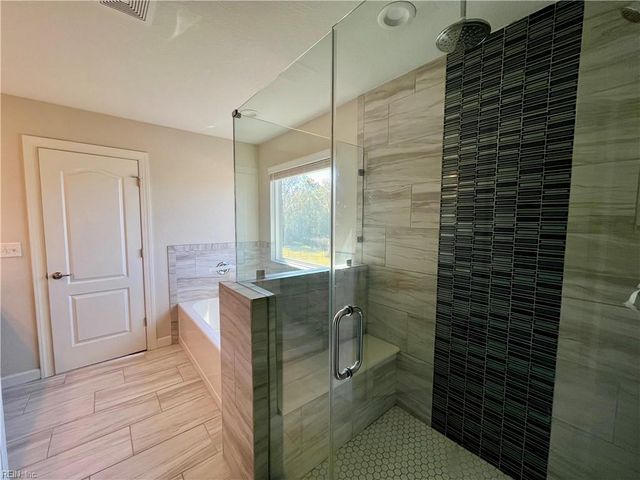 1019 Egret LN, Suffolk, VA 23434