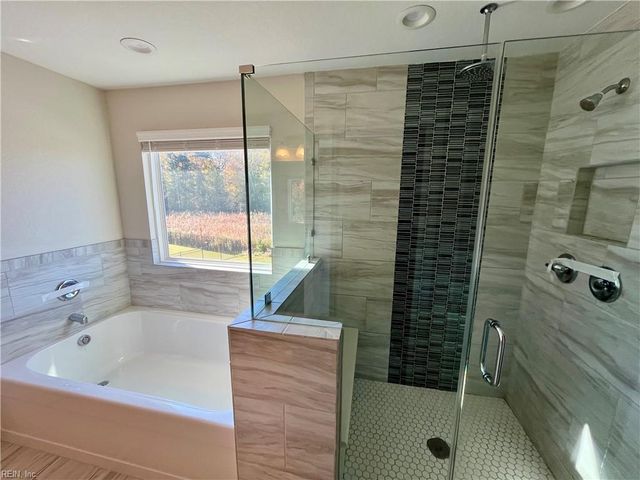 1019 Egret LN, Suffolk, VA 23434