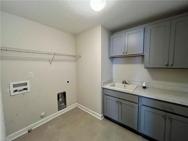 1019 Egret LN, Suffolk, VA 23434