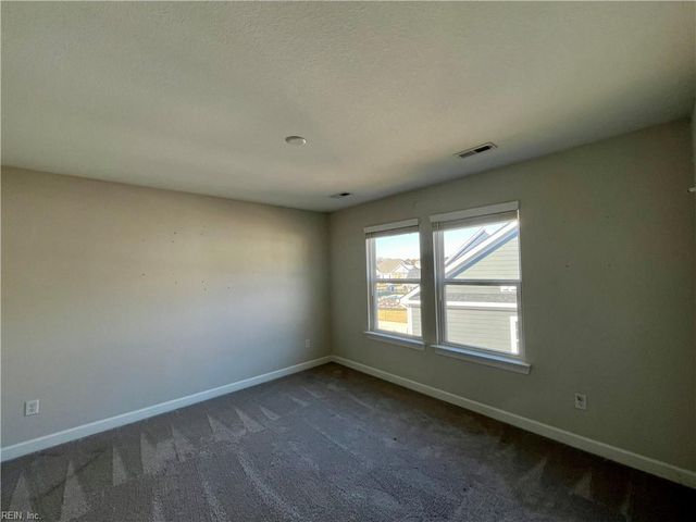 1019 Egret LN, Suffolk, VA 23434