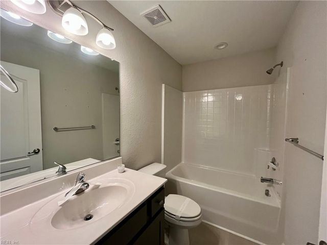 1019 Egret LN, Suffolk, VA 23434