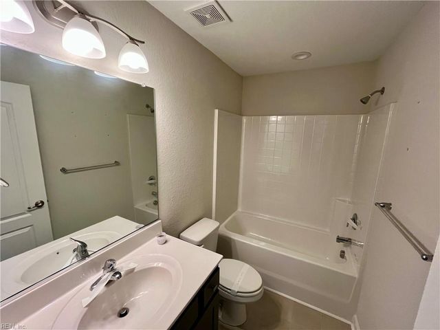 1019 Egret LN, Suffolk, VA 23434