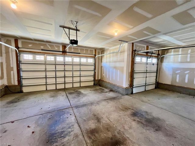 1019 Egret LN, Suffolk, VA 23434