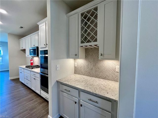 1019 Egret LN, Suffolk, VA 23434