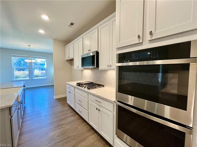 1019 Egret LN, Suffolk, VA 23434