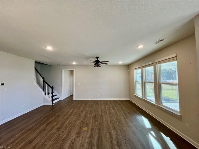 1019 Egret LN, Suffolk, VA 23434