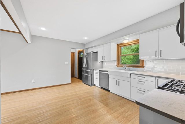 6226 W Ester PLACE, Brown Deer, WI 53223