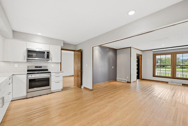 6226 W Ester PLACE, Brown Deer, WI 53223