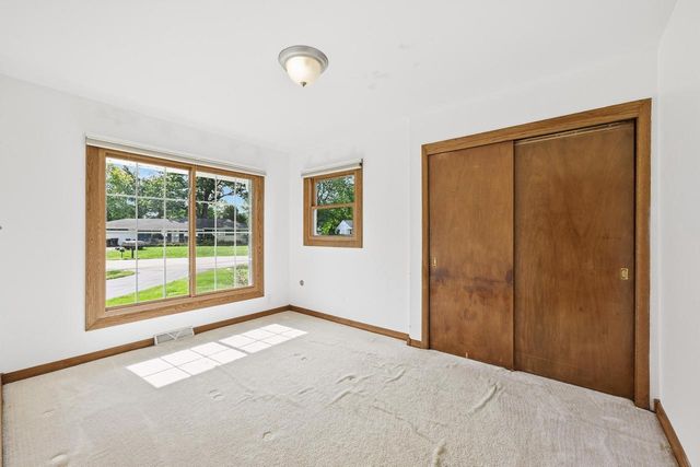 6226 W Ester PLACE, Brown Deer, WI 53223