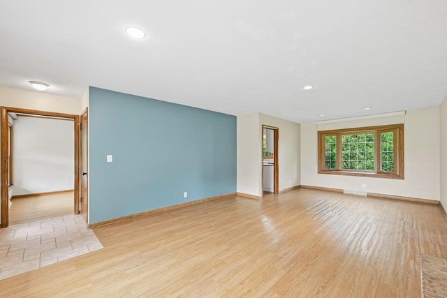 6226 W Ester PLACE, Brown Deer, WI 53223