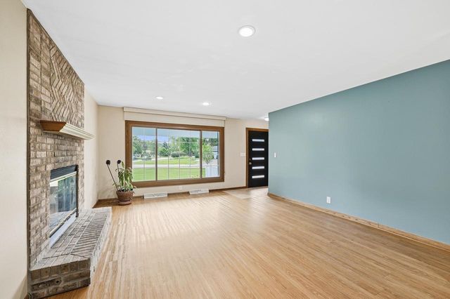 6226 W Ester PLACE, Brown Deer, WI 53223