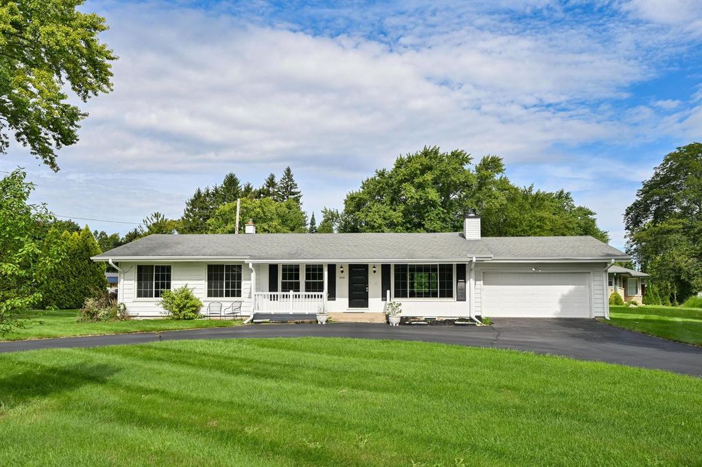 6226 W Ester PLACE, Brown Deer, WI 53223