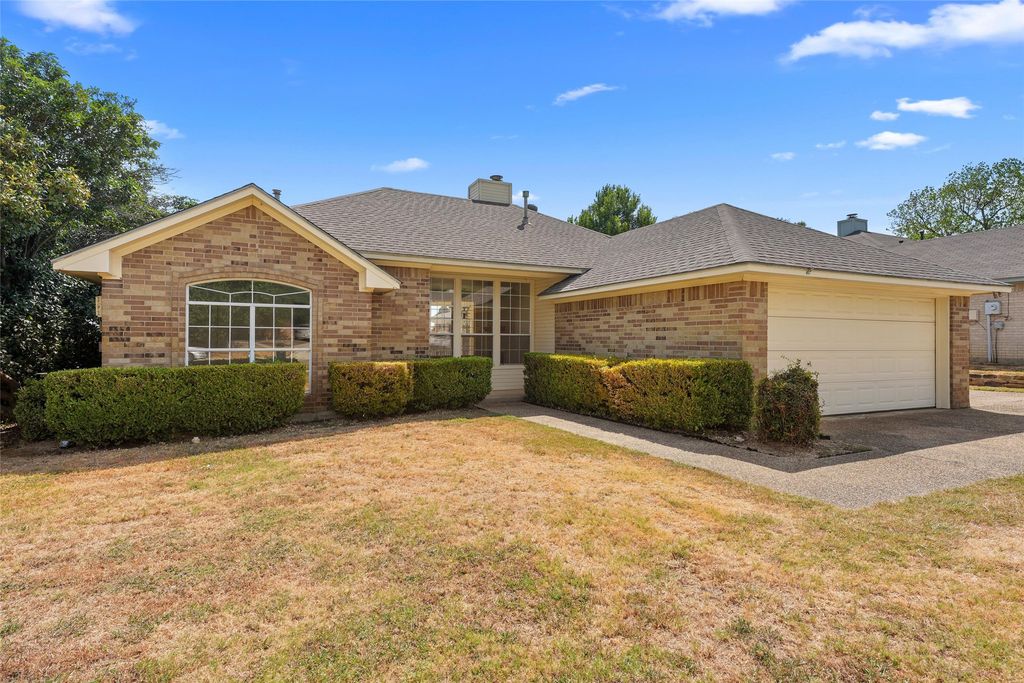 419 Strata Drive, Denton, TX 76201 — exterior