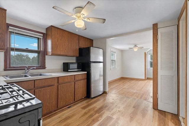 3301 N Ozanam Avenue, Chicago, IL 60634