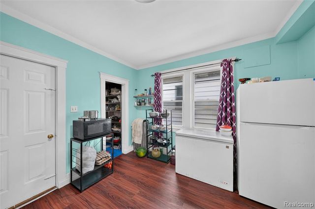 3844 Caniff Street, Hamtramck, MI 48212