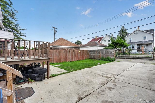 3844 Caniff Street, Hamtramck, MI 48212