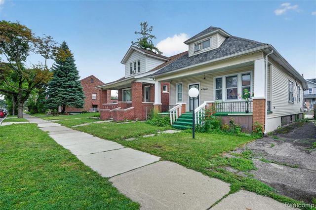 3844 Caniff Street, Hamtramck, MI 48212