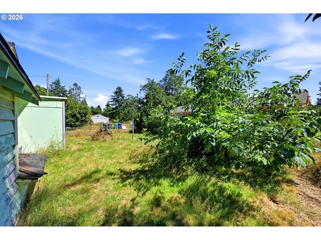 13646 Se RHINE St, Portland, OR 97236