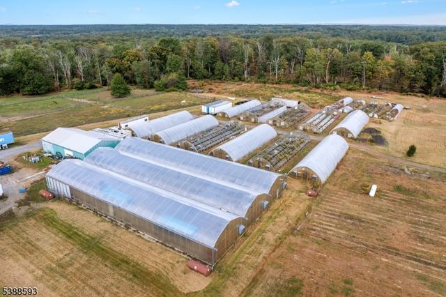 22 Biser Rd, Delaware Twp., NJ 08822