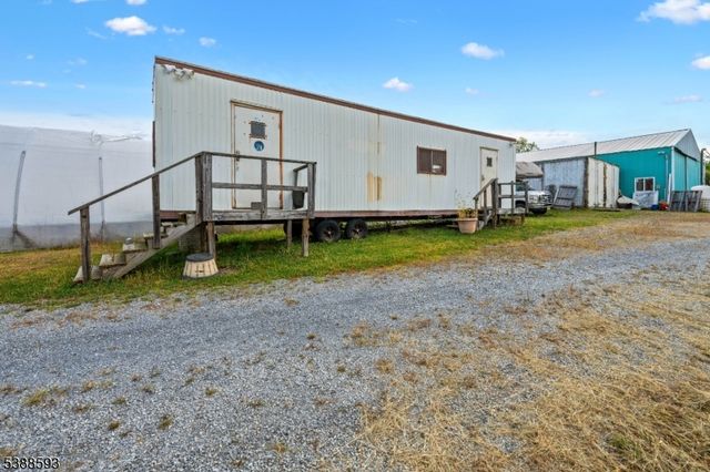 22 Biser Rd, Delaware Twp., NJ 08822