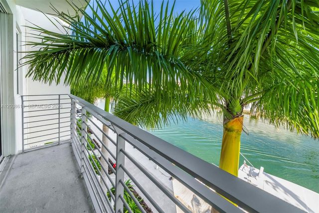39 N Shore Dr, Miami Beach, FL 33141