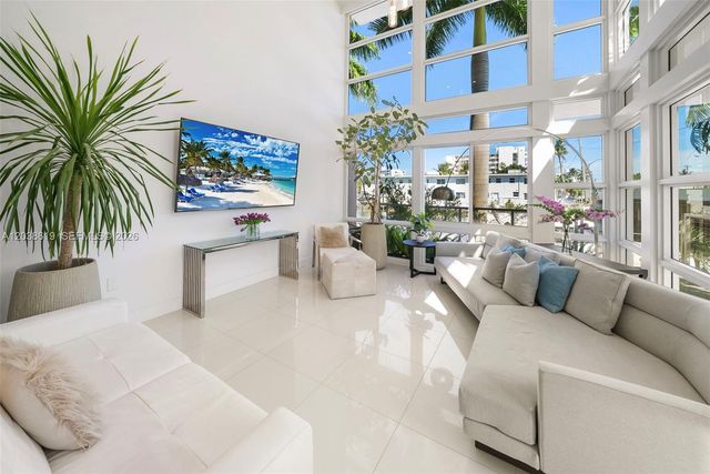 39 N Shore Dr, Miami Beach, FL 33141