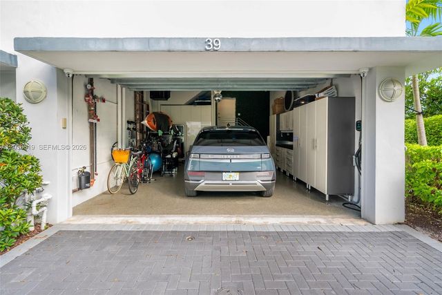 39 N Shore Dr, Miami Beach, FL 33141