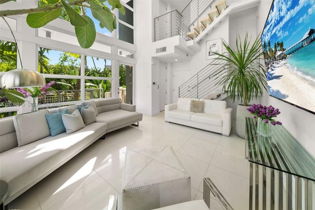 39 N Shore Dr, Miami Beach, FL 33141