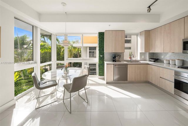 39 N Shore Dr, Miami Beach, FL 33141