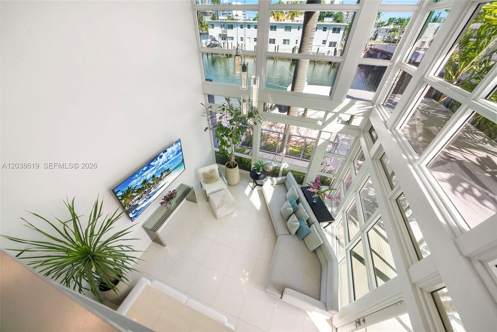 39 N Shore Dr, Miami Beach, FL 33141