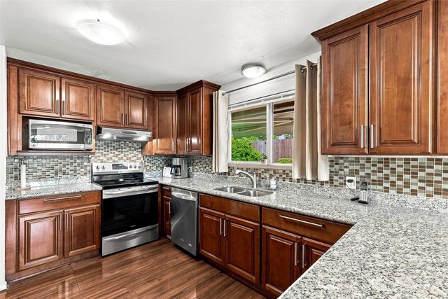 4910 19th Avenue S, Seattle, WA 98108